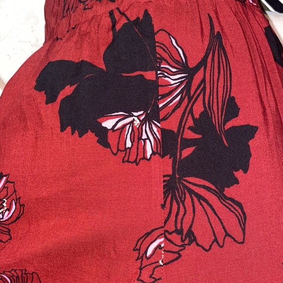 Shorts - Picture 4 of 4